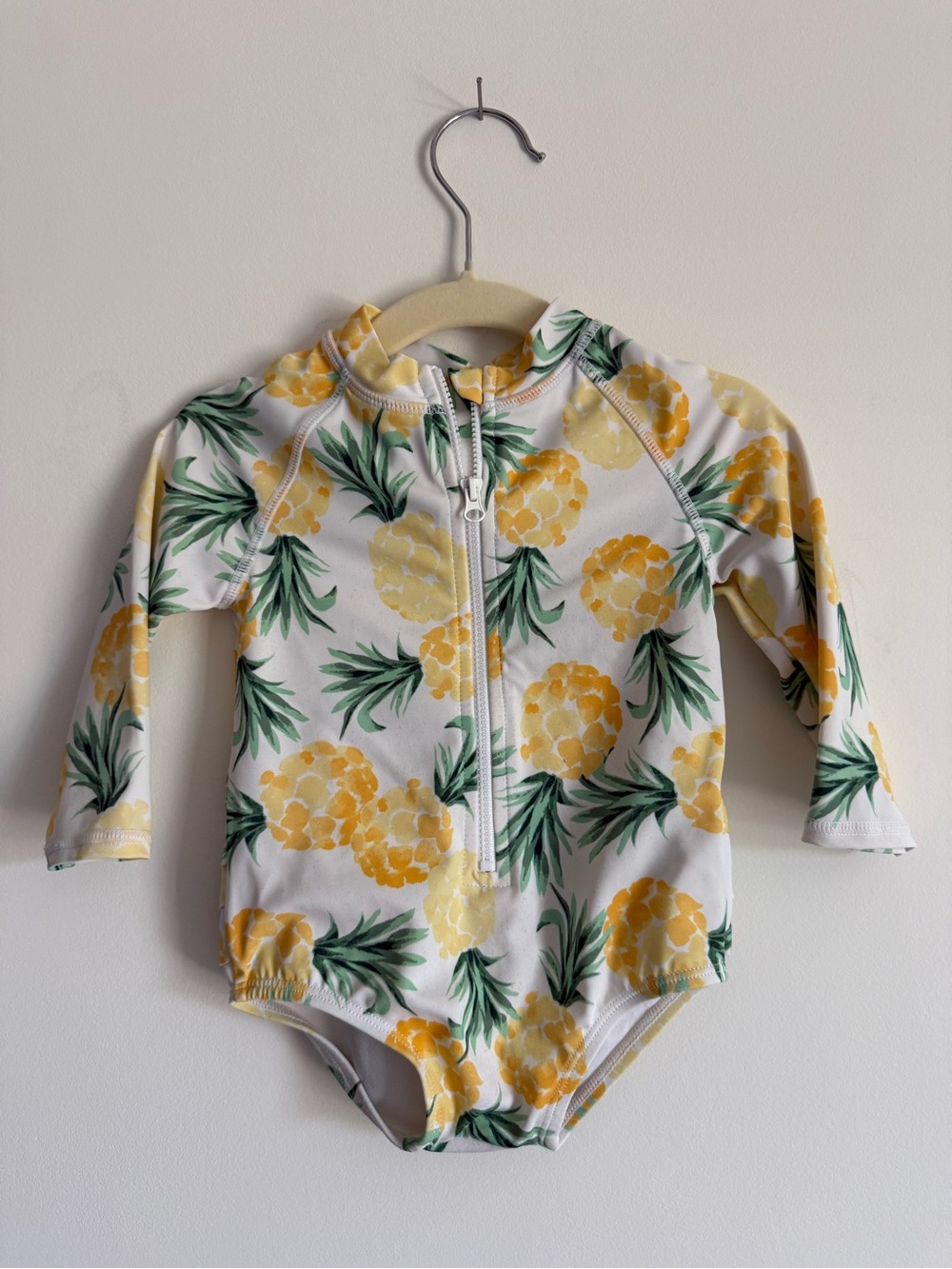 Baby NWOT 6-12mo Long-Sleeve Pineapple Rash Guard Swimsuit